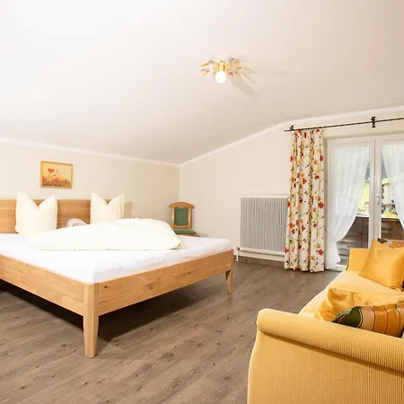 Lechner * 佩尔蒂绍